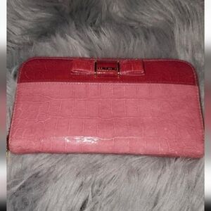 Miu Miu Rare Pink and Red With Kiss Lock Crocodile Embossed Wallet 🚨 Rare